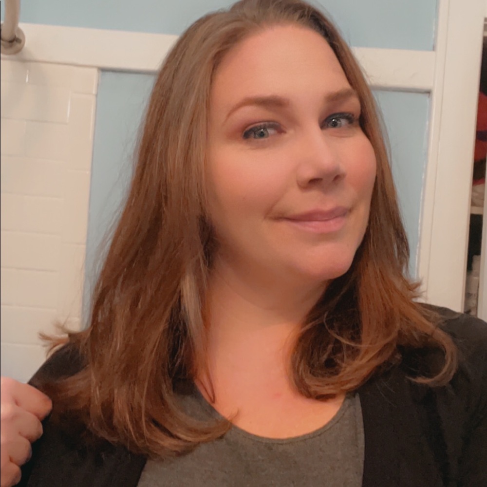 Meet your Posher, Mikaely